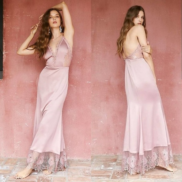 Free People Dresses & Skirts - Free People Washed Rose Lace Flutter Maxi Dress